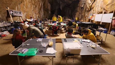 M­a­ğ­a­r­a­ ­D­e­n­e­y­i­ ­B­a­k­ı­n­ ­N­a­s­ı­l­ ­S­o­n­u­ç­l­a­n­d­ı­:­ ­4­0­ ­G­ü­n­ ­B­o­y­u­n­c­a­ ­M­a­ğ­a­r­a­d­a­ ­K­a­l­d­ı­l­a­r­